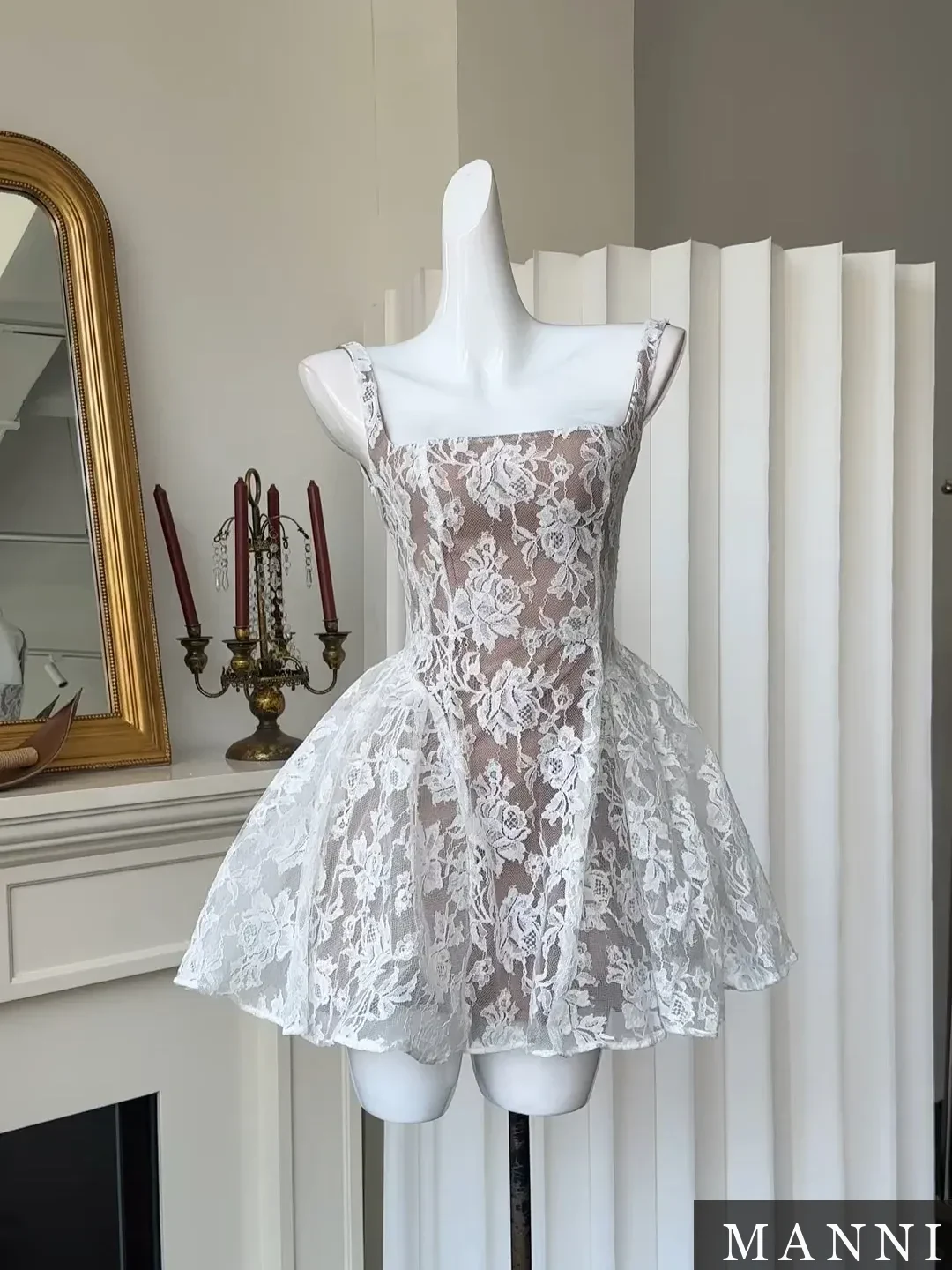 Veil Lace Slip · M3520