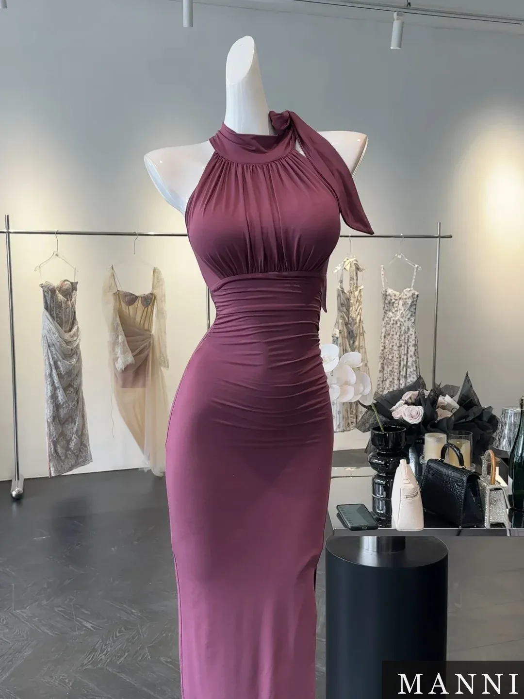 Knightsbridge Slip Gown · M6398