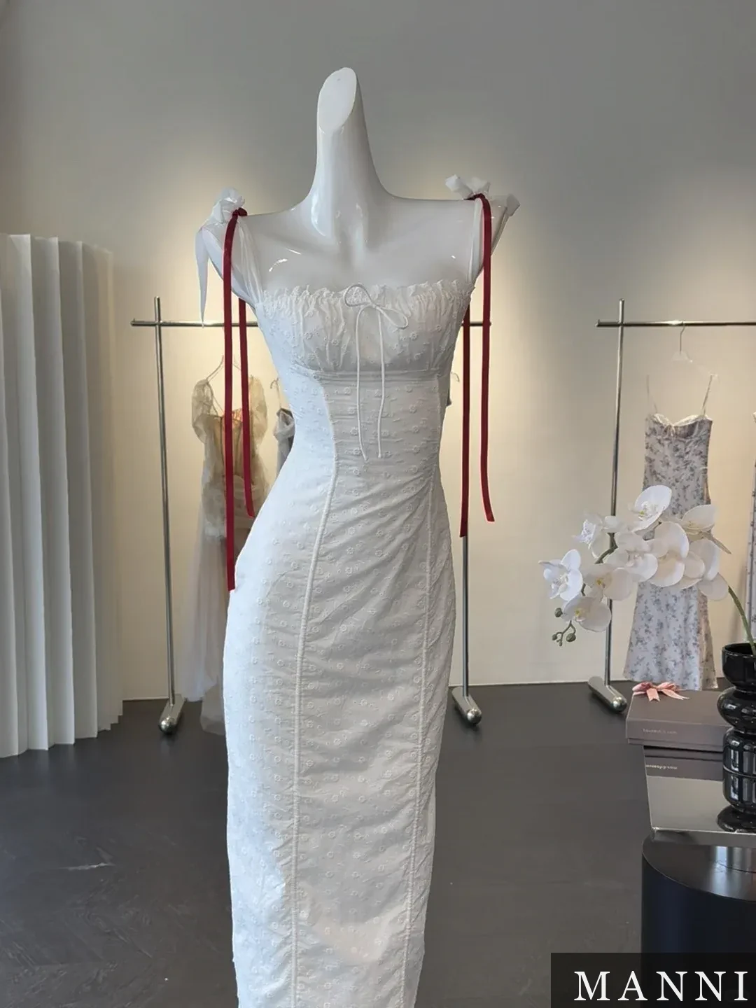 Ivory Tulle Gown · M5158