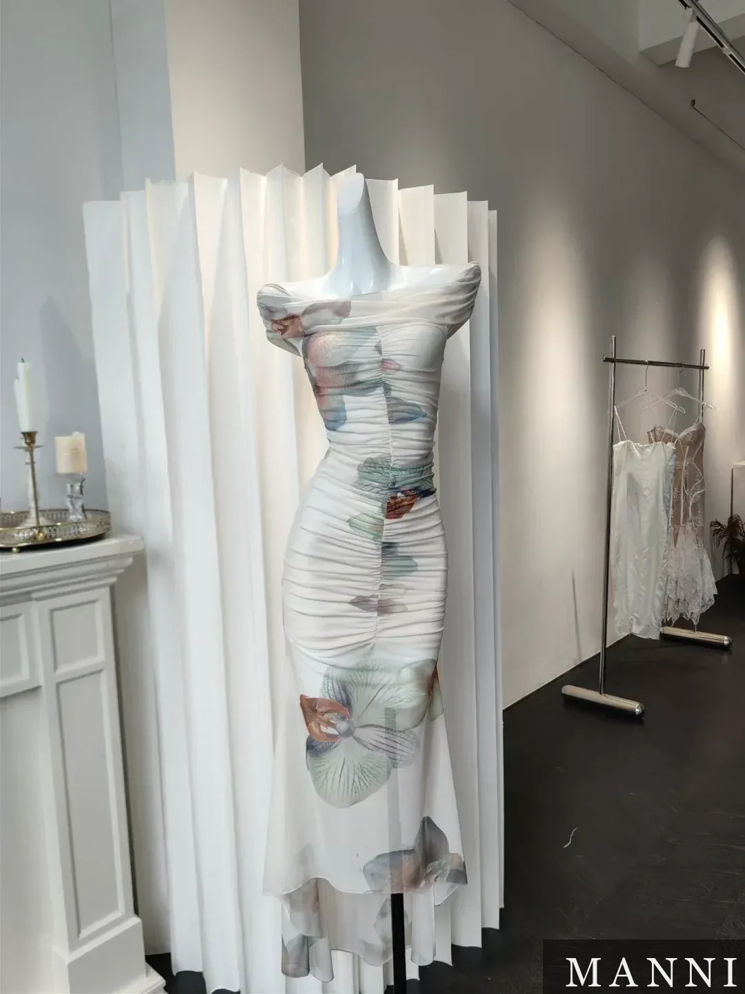 Pebble Satin Slip Dress · M7156